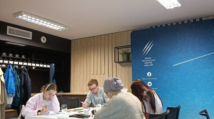 msg-4023240586-13784